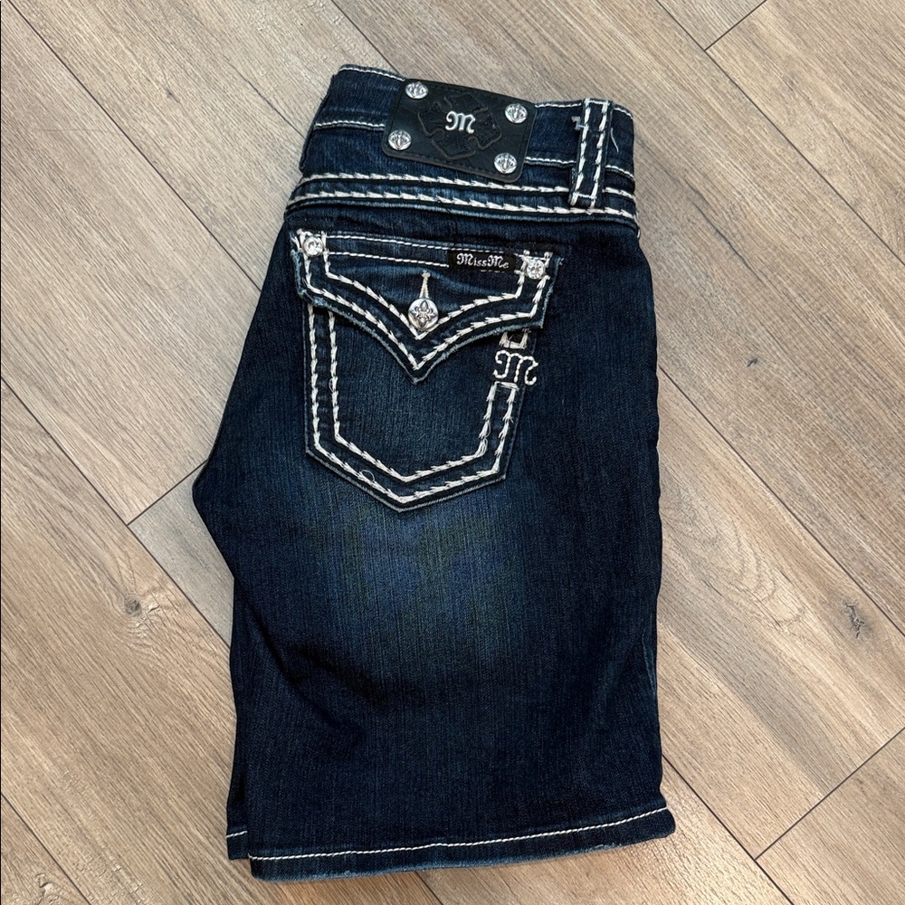 Miss Me Women's Mid-Shorts with Embellished Pockets